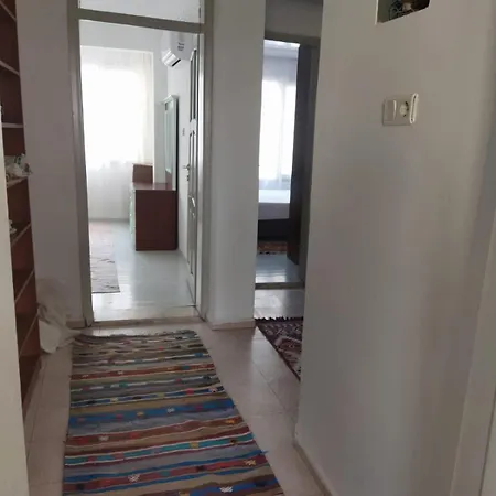 Modern Flat Walk To Shops, Cafes Harbour 2 Bedroom *
